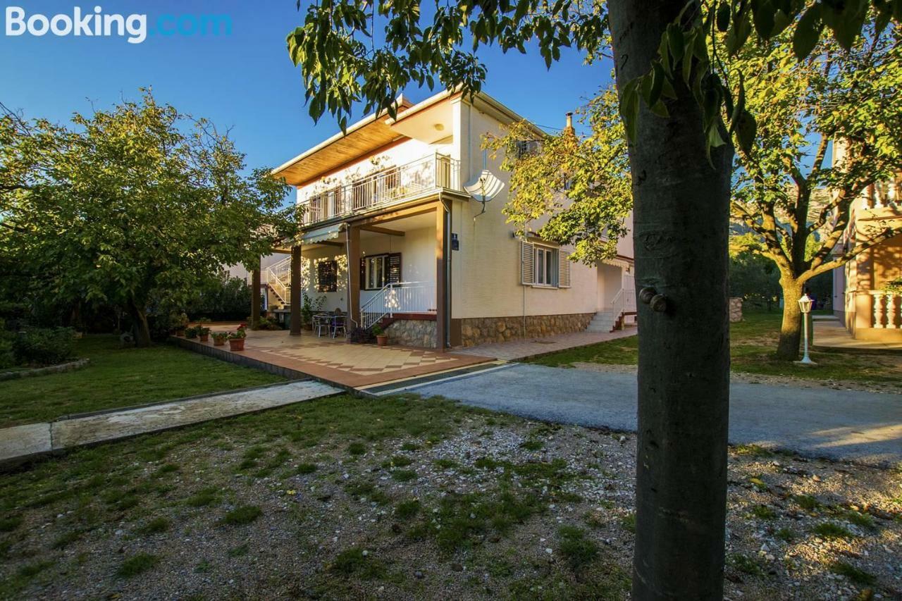 Apartamani Katarina Vl.Ilija Jusup Apartment Starigrad Paklenica Exterior photo